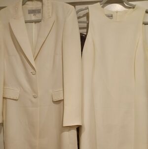 TAHARI  JACKET & RONAM  DRESS Cream Blazer and Dress Set